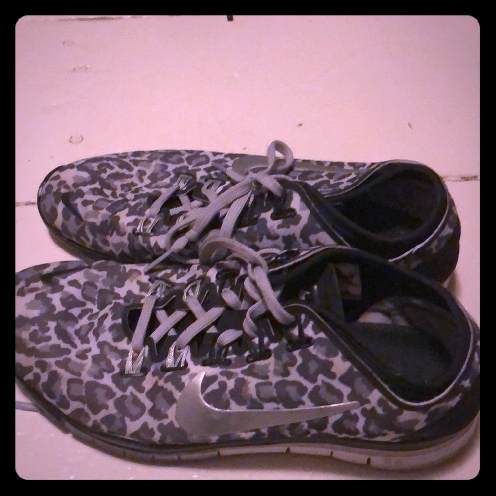 Nike leopard sneakers